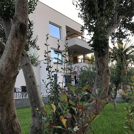Villa La Bomboniera Slatine Buitenkant foto