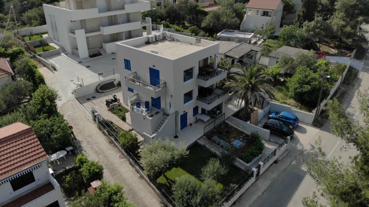 Villa La Bomboniera Slatine Buitenkant foto